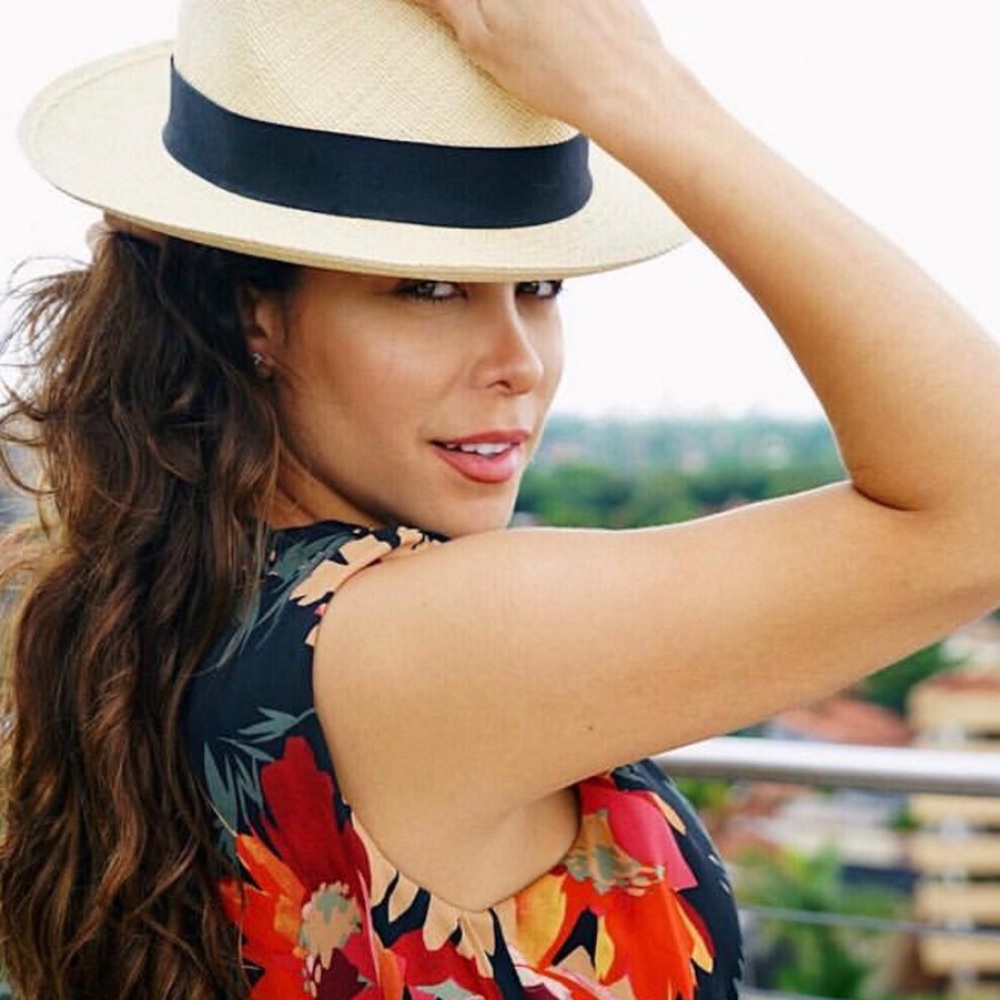 Meet your Posher, Gladys